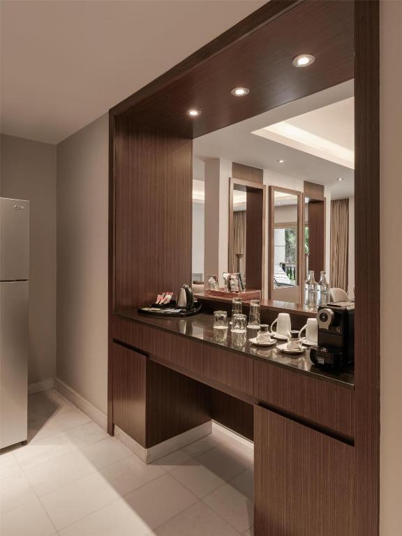 Dusit Thani LakeView Cairo - 14