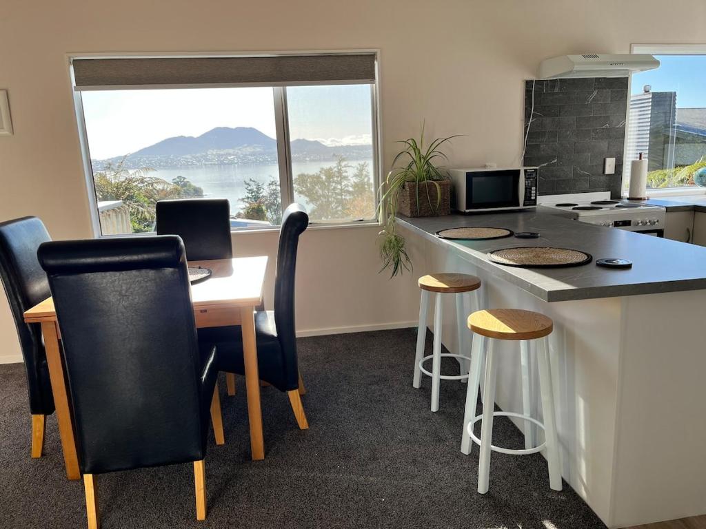 Ewing Escape, Acacia Bay, Taupo - Resim 10