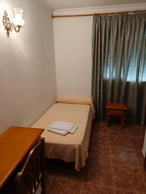 Hostal Adrian - Chambre Simple