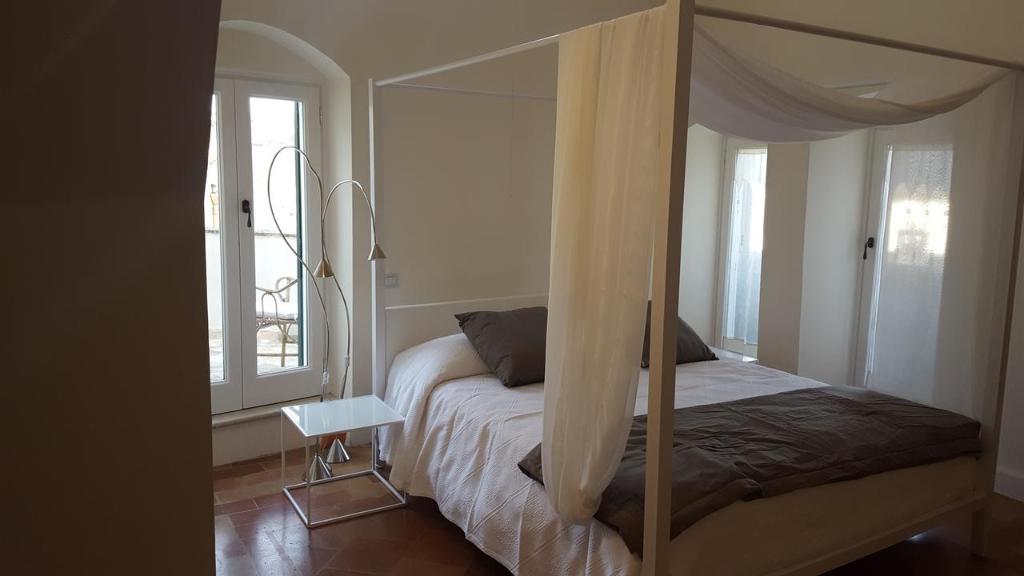 La Corte Dei Cavalieri - 12