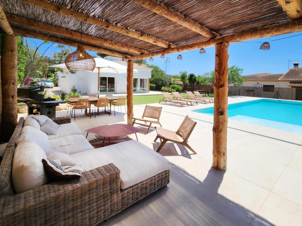 Casa Monzonea