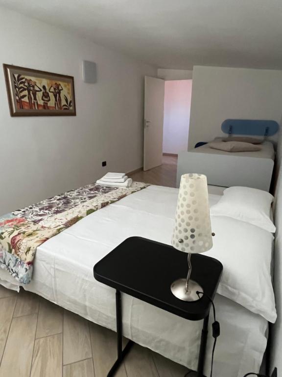 Afbeelding uit fotogalerij van Aves Flat in Altavilla Silentina