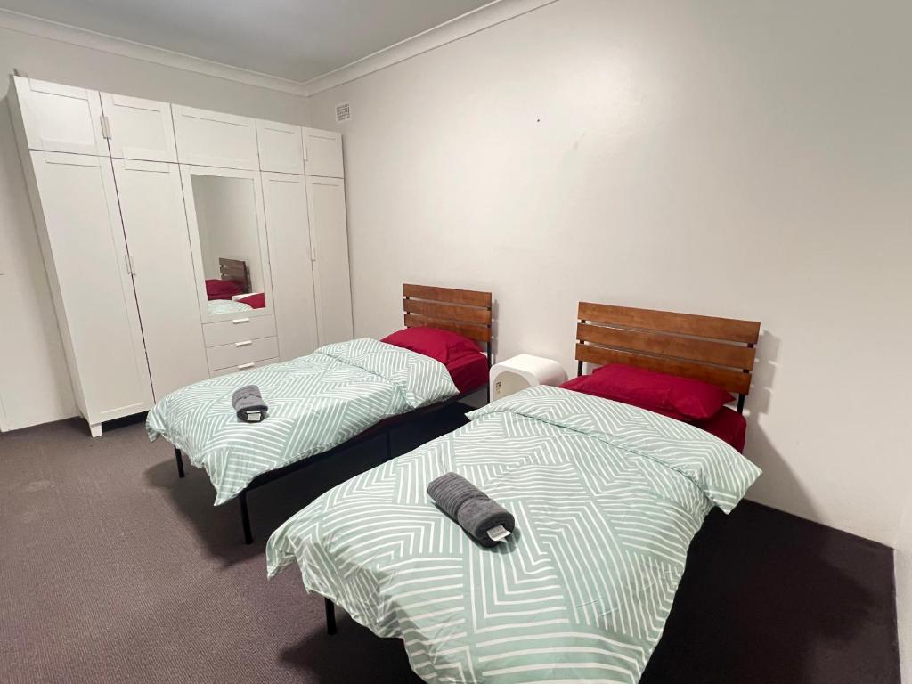 Twin Room in Sydney's Inner West - CS2, Sydney (updated prices 2026)