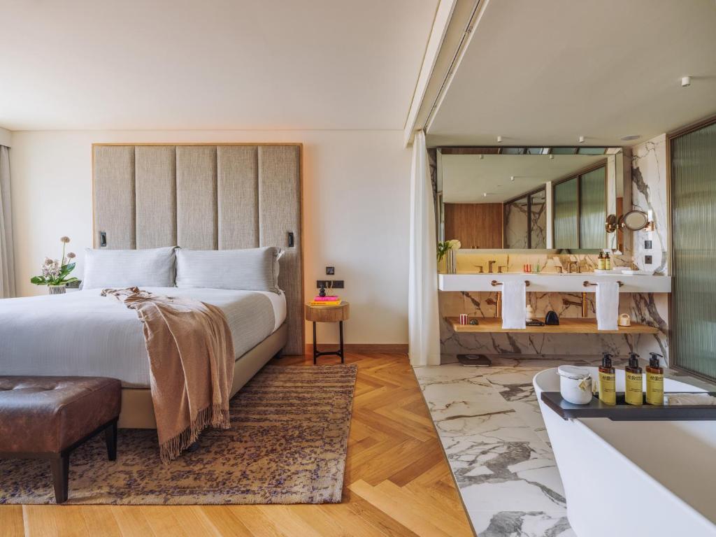 ME Lisbon by Meliá - Resim 2