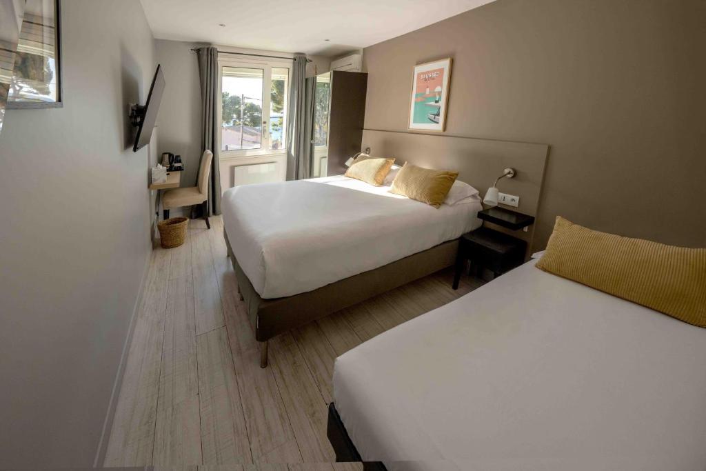 Hotel La Tuiliere - Habitación Triple Confort Con Vistas Al Mar