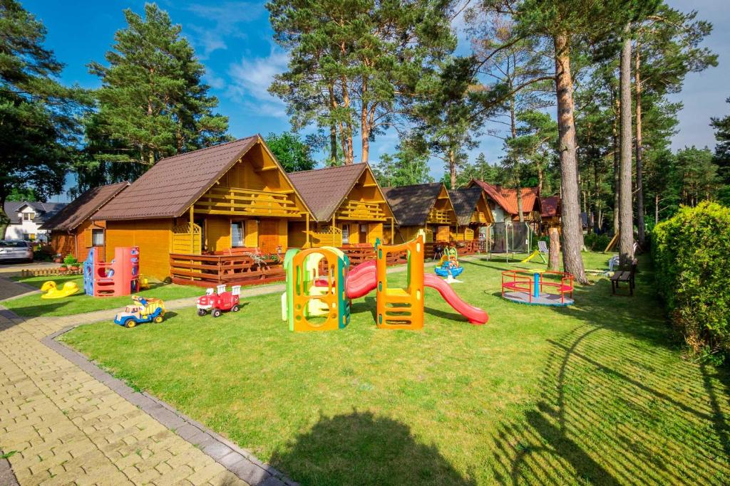 Herní místnost nebo prostor pro děti v ubytování Domki Letniskowe Neptun