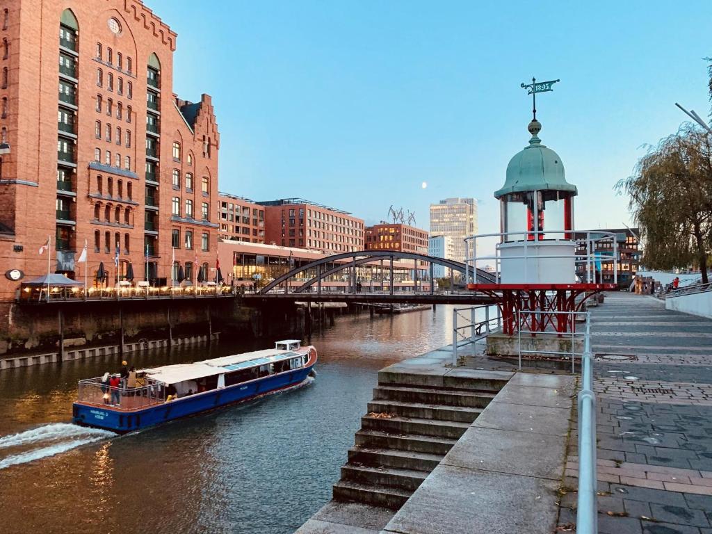 Holiday Inn - Hamburg - HafenCity by IHG - Resim 40