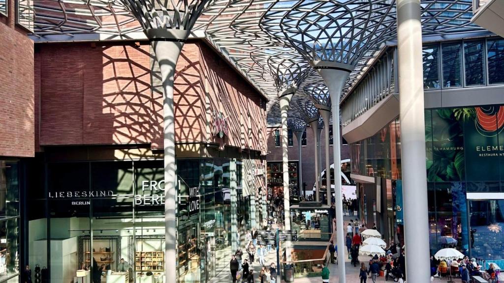 Holiday Inn - Hamburg - HafenCity by IHG - Resim 42