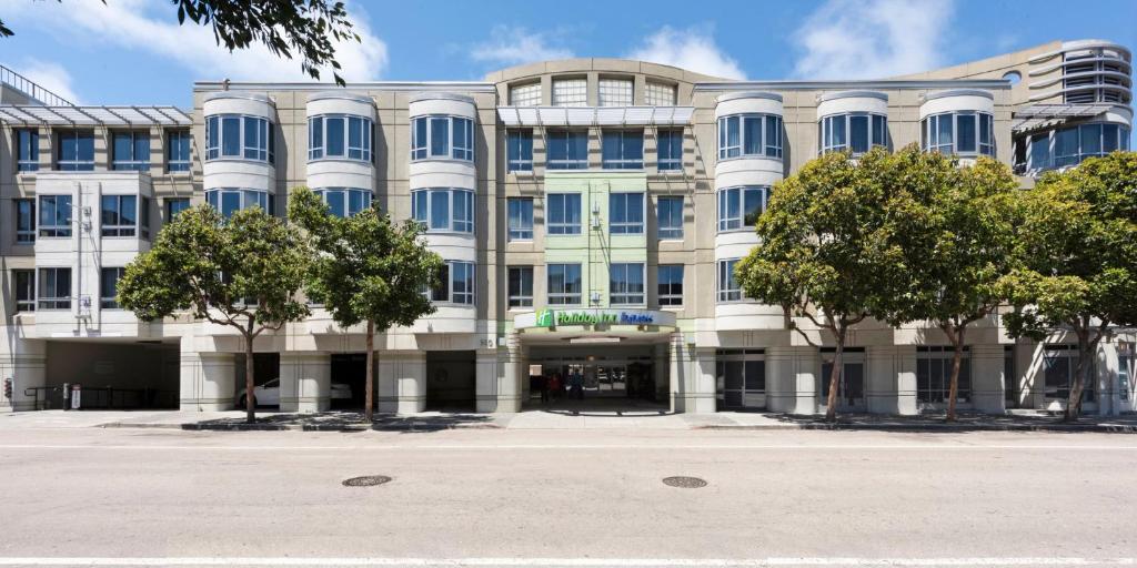Holiday Inn Express Hotel & Suites Fisherman's Wharf, an IHG Hotel