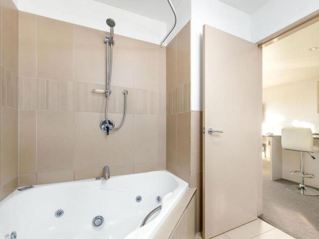 Palazzo Motor Lodge - Resim 41