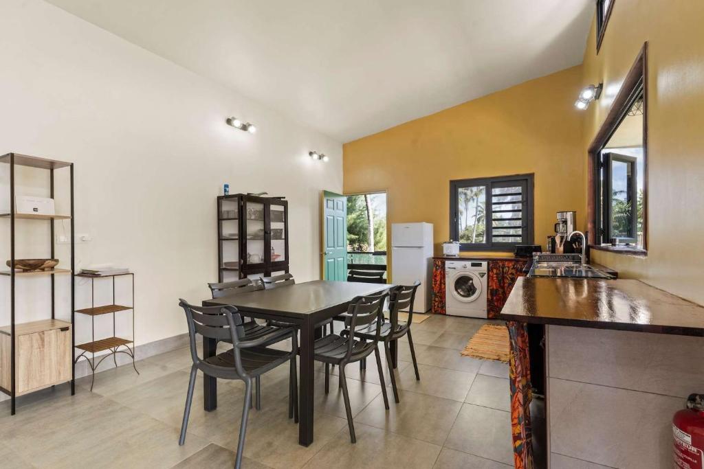 Temenino Pihiti Secluded Bungalow - photo 2 - Tahiti, Polynésie
