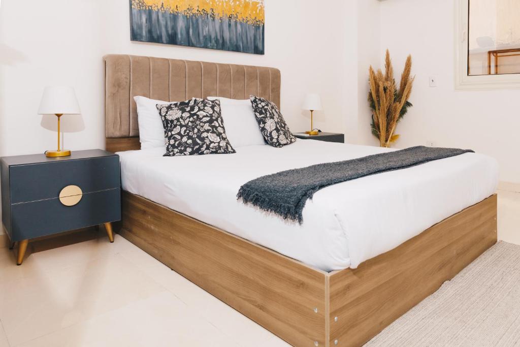 VIOLA by Elegant Hospitality - near Waterway Mall - 13