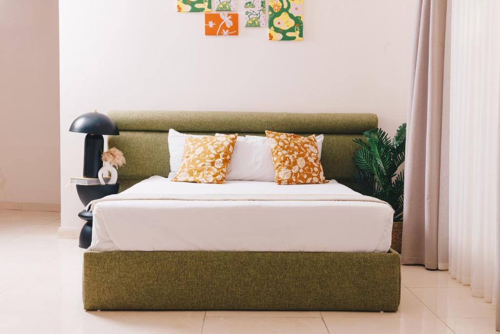 VIOLA by Elegant Hospitality - near Waterway Mall - 18