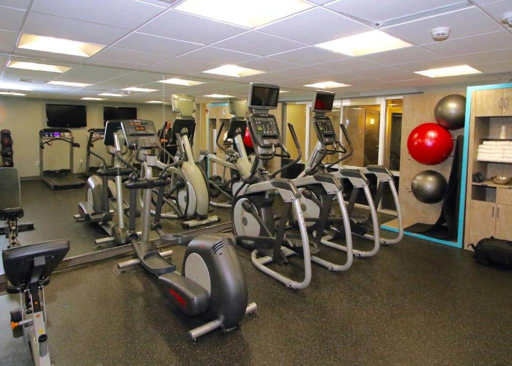 a gym with a bunch of exercise bikes in it at Crowne Plaza Suffern-Mahwah by IHG in Suffern