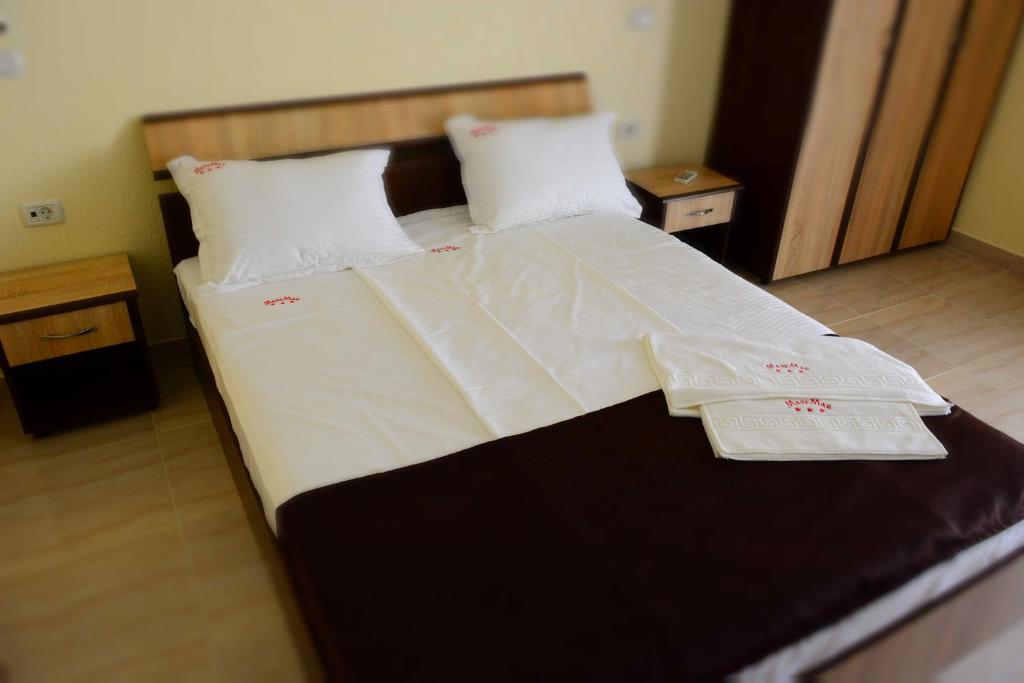 Postel nebo postele na pokoji v ubytování Hotel MareMar