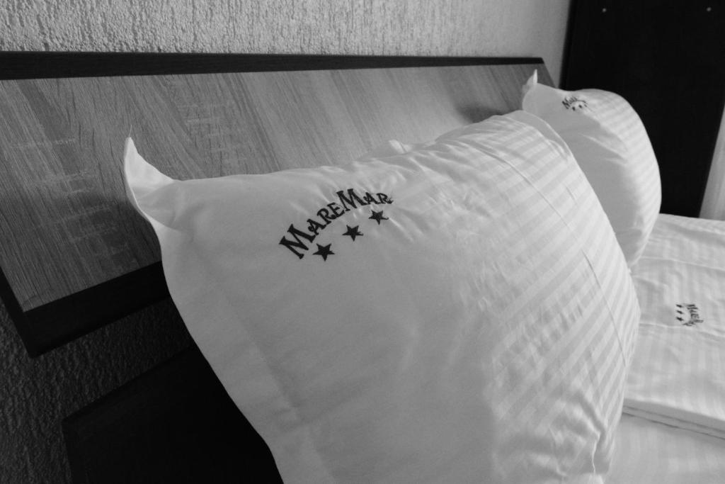Postel nebo postele na pokoji v ubytování Hotel MareMar
