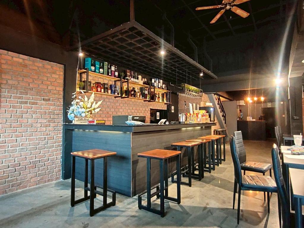 Sukhum Rajamangala-Phatthanakan Rooms - Resim 3