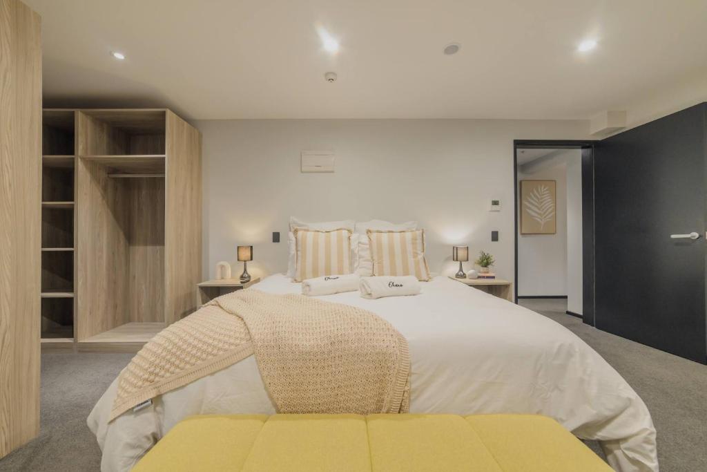 Modern Inner City Retreat-Walk to Parks and Cafes - Resim 2