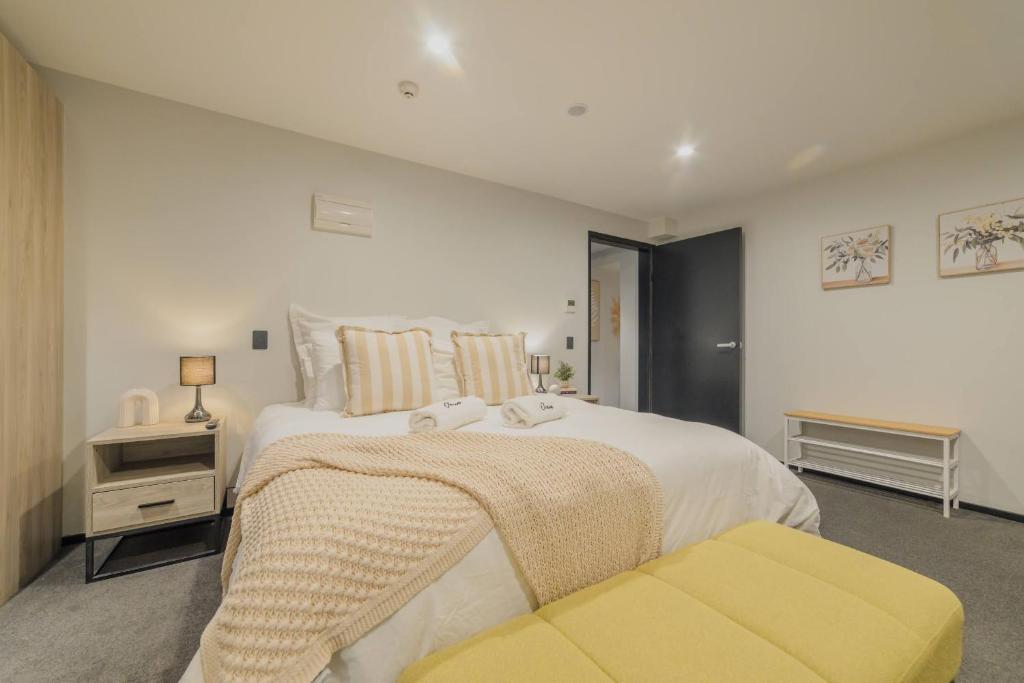 Modern Inner City Retreat-Walk to Parks and Cafes - Resim 35