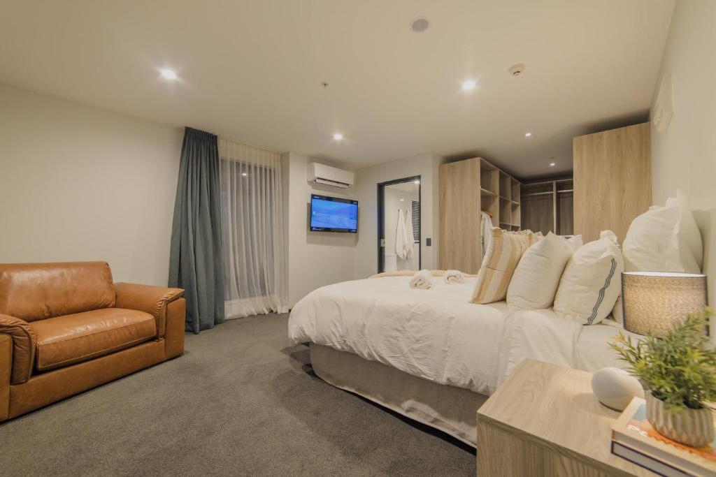 Modern Inner City Retreat-Walk to Parks and Cafes - Resim 37