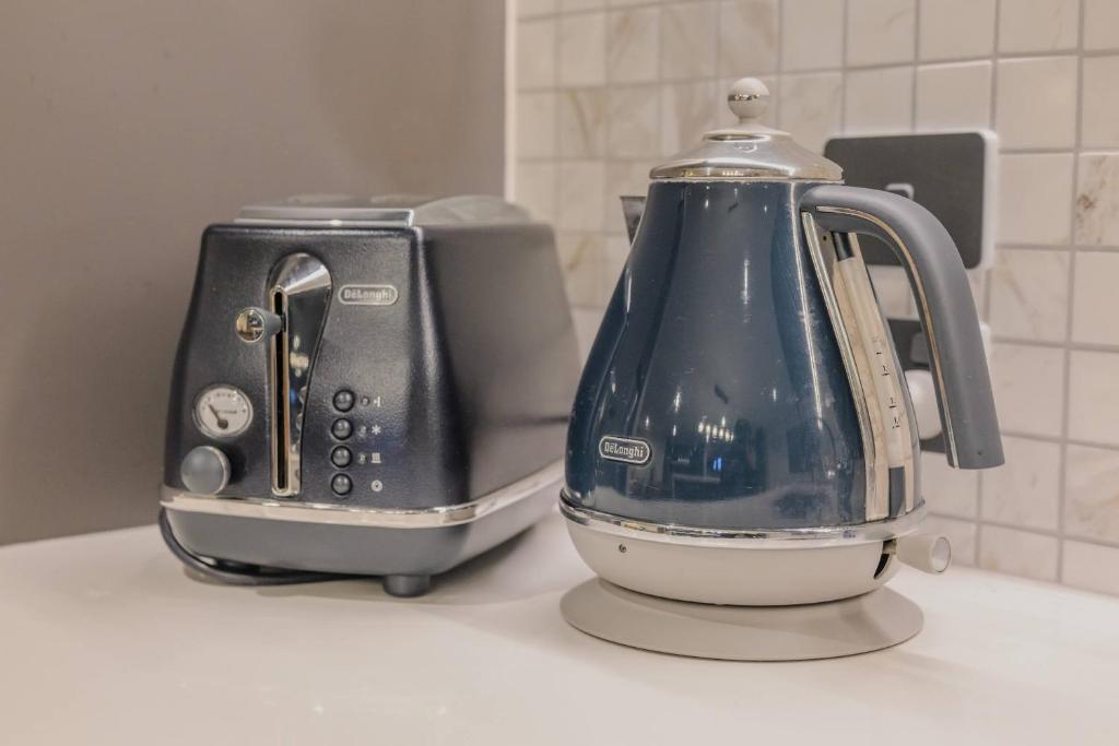 Modern Inner City Retreat-Walk to Parks and Cafes - Resim 43