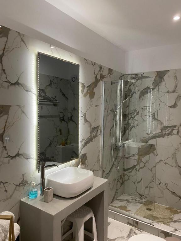 Chalkida Hilltop Apartments - 17