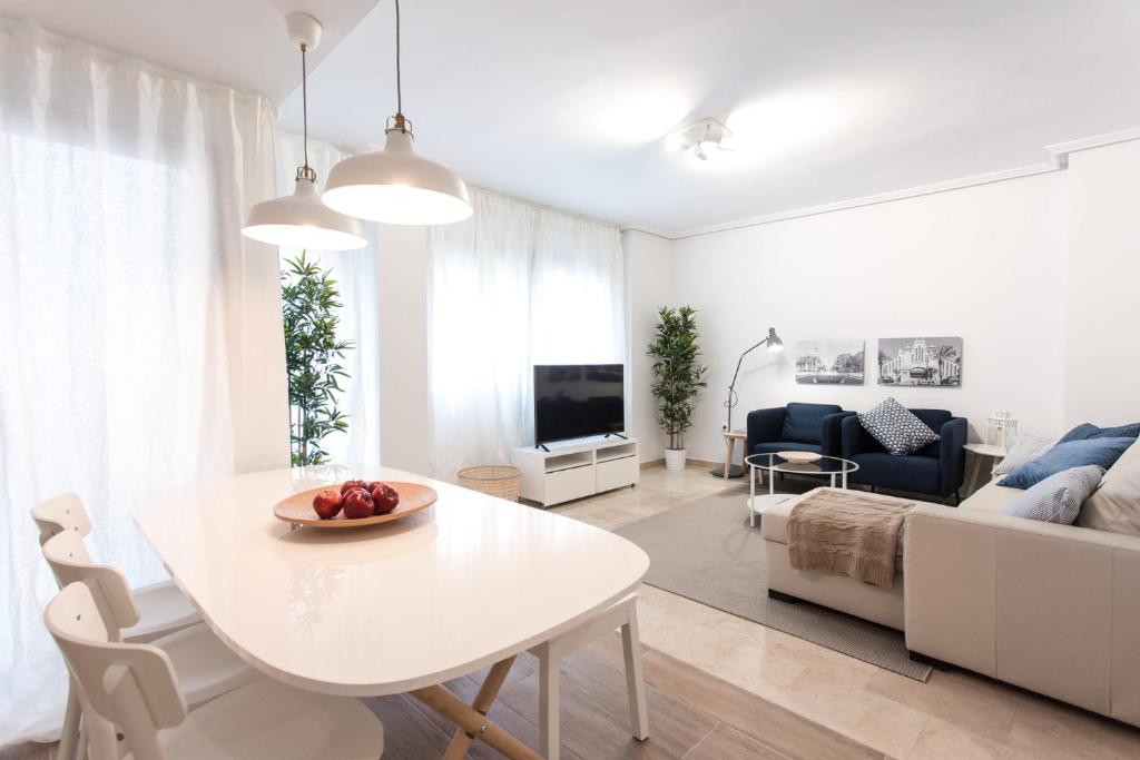 The Lucky Flats - Pintor Sorolla, Alicante – Bijgewerkte ...