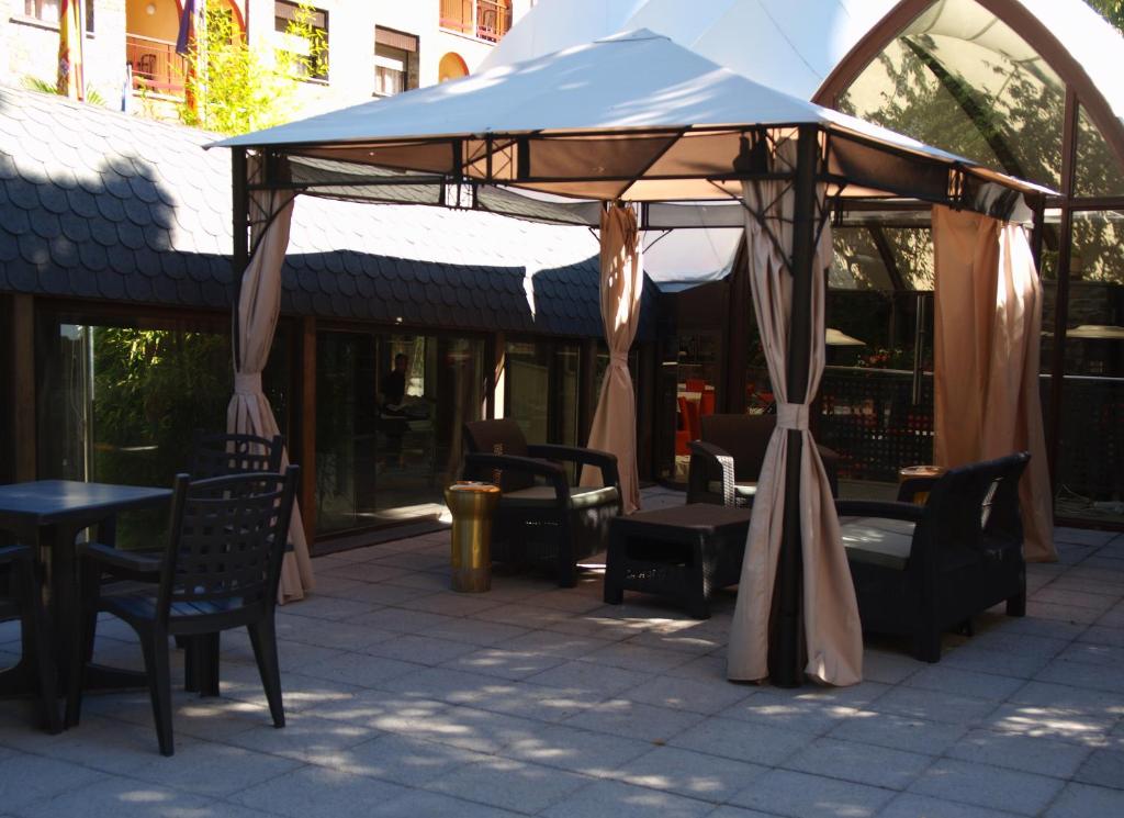 Restoran või mõni muu söögikoht majutusasutuses Hotel Guillem & Spa