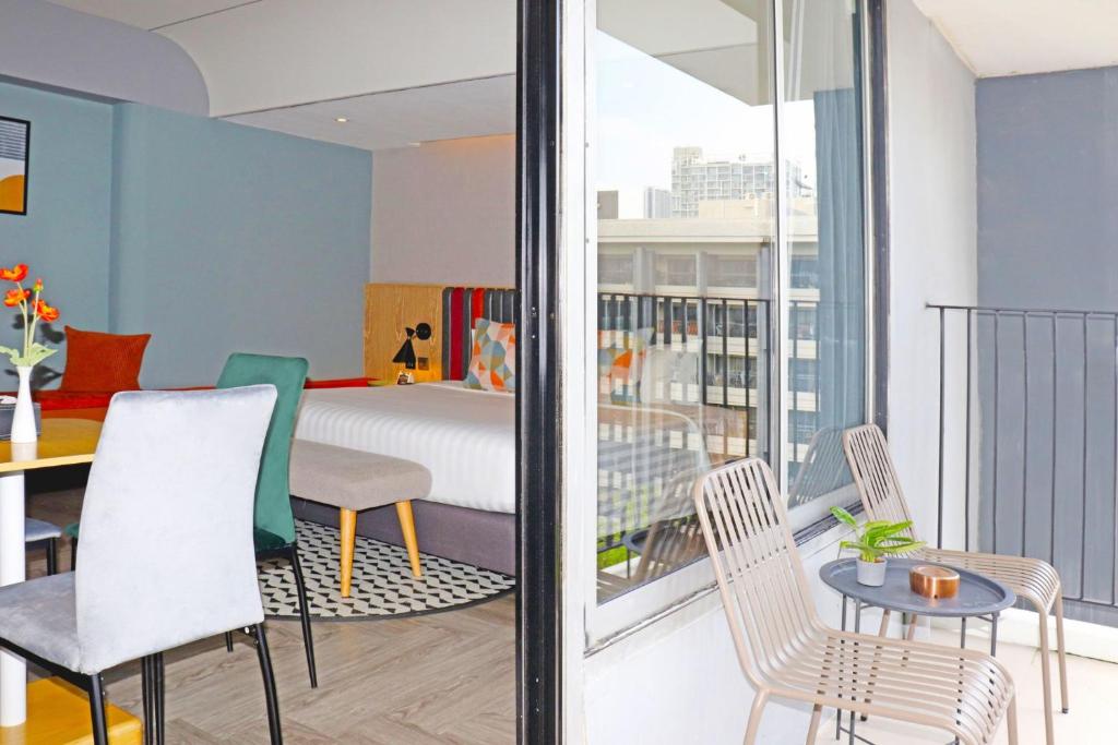 The Quarter Onnut by UHG - Resim 38