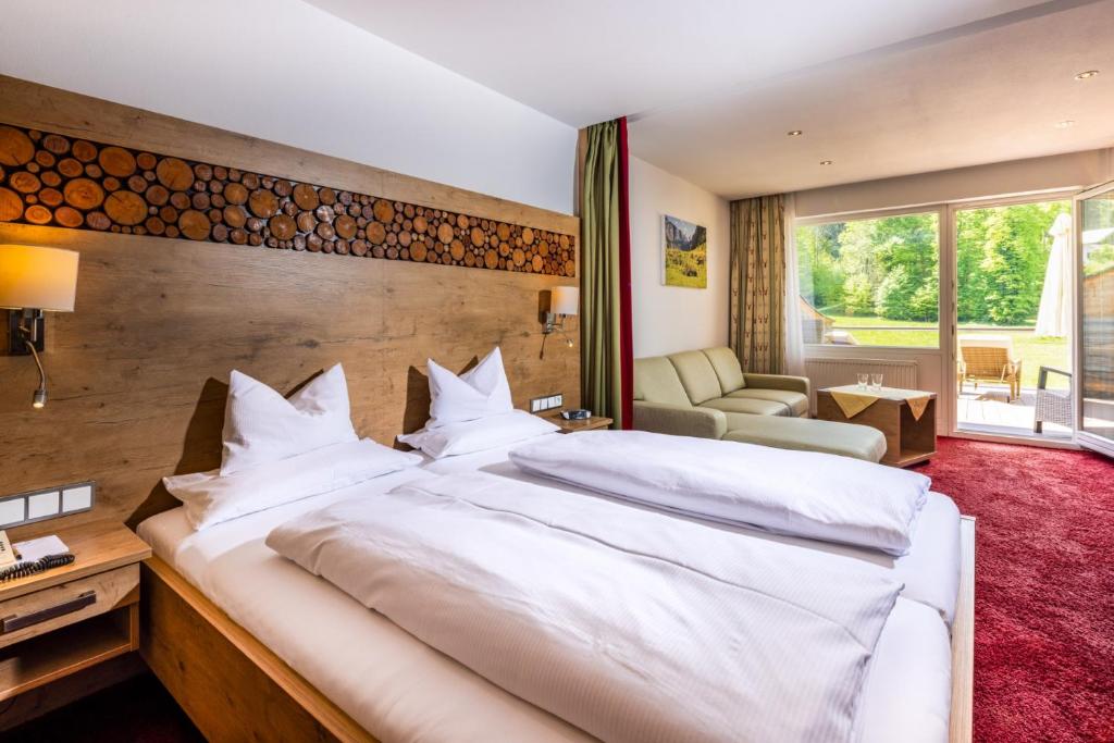 Alm- & Wellnesshotel Alpenhof - Double Room