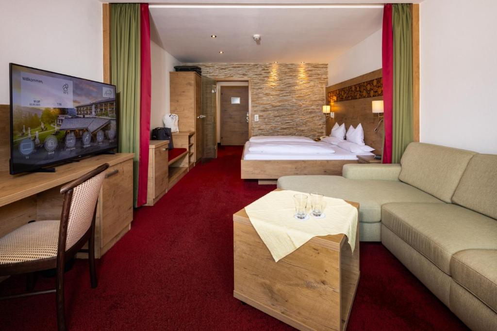 Alm- & Wellnesshotel Alpenhof - Comfort Double Room