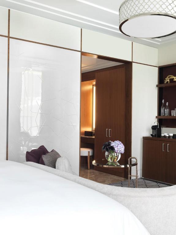 Four Seasons Hotel Abu Dhabi at Al Maryah Island photo 4