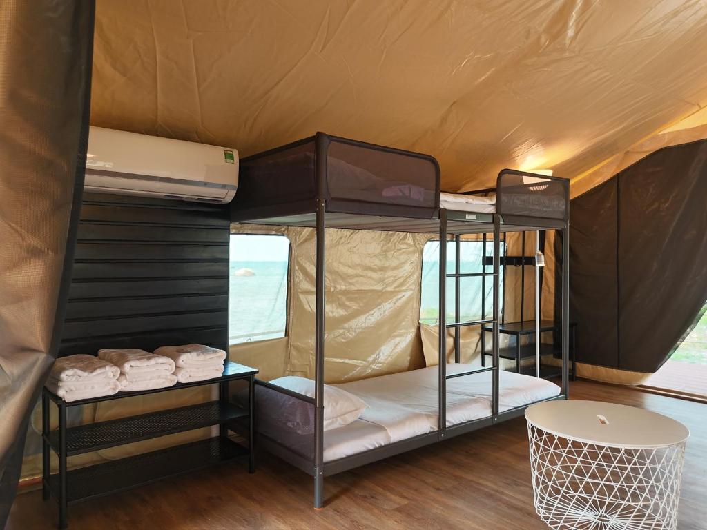 Deluxe Safari Tent