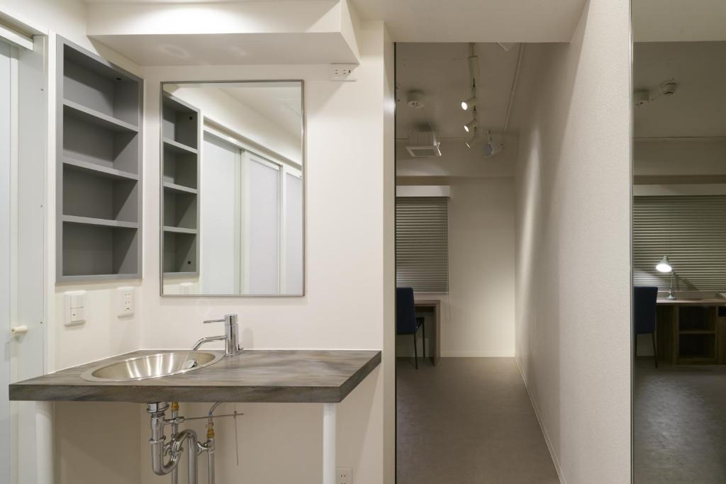 Dapur atau dapur kecil di Shinjuku City Hotel N.U.T.S Tokyo