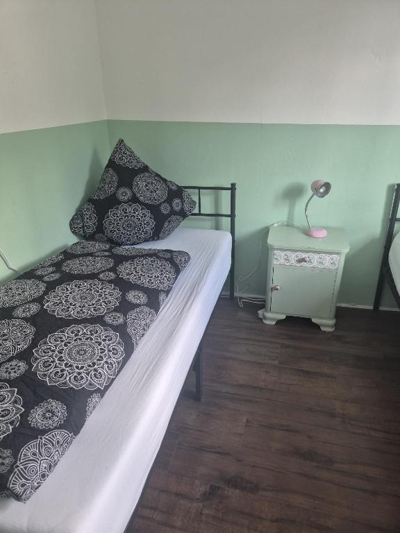 Hotel Schief & Schön - Standard Single Room