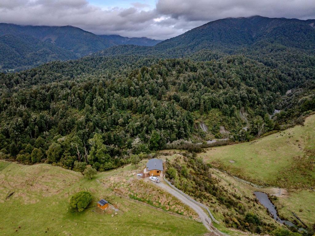 What is the best state to buy land for off grid living?