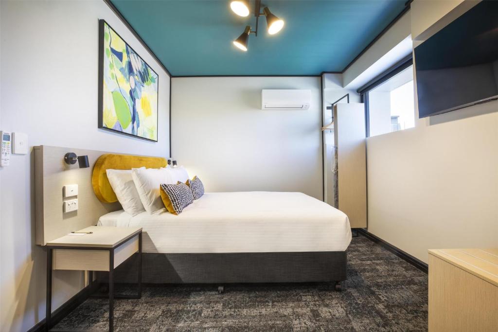 Nightcap at Prince of Wales Hotel - Resim 12