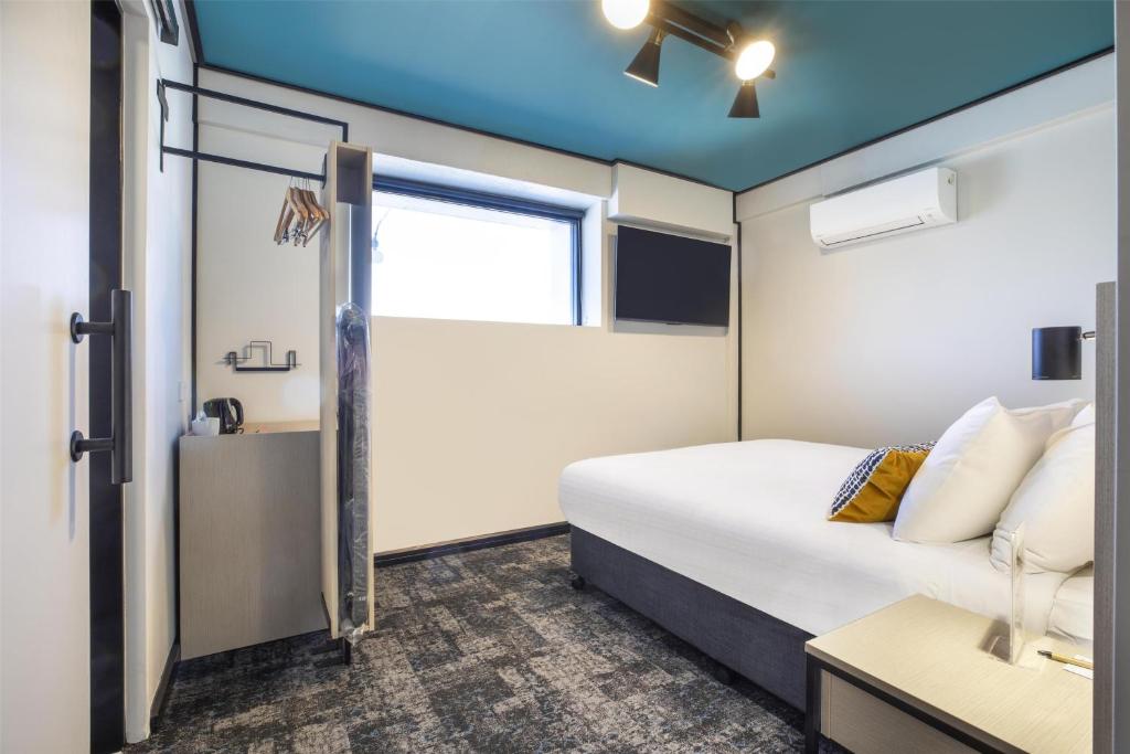 Nightcap at Prince of Wales Hotel - Resim 24