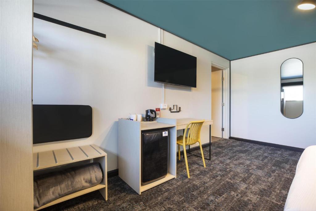 Nightcap at Prince of Wales Hotel - Resim 42