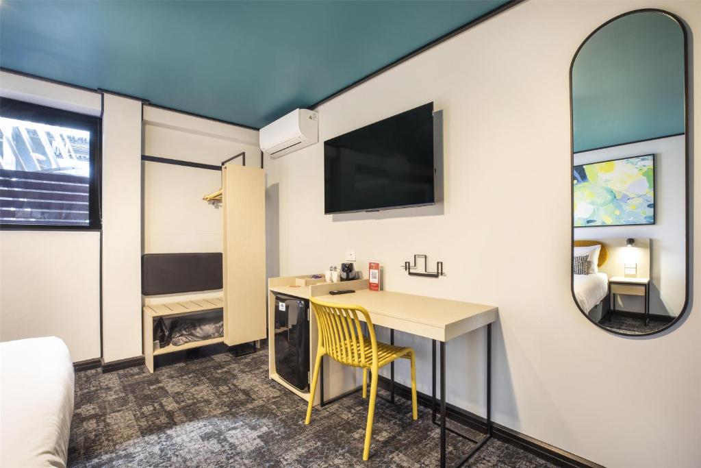 Nightcap at Prince of Wales Hotel - Resim 44