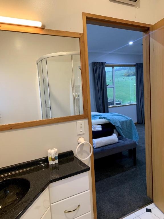 Cheerful country home with 3-bedrooms, 2-bathrooms - Resim 9