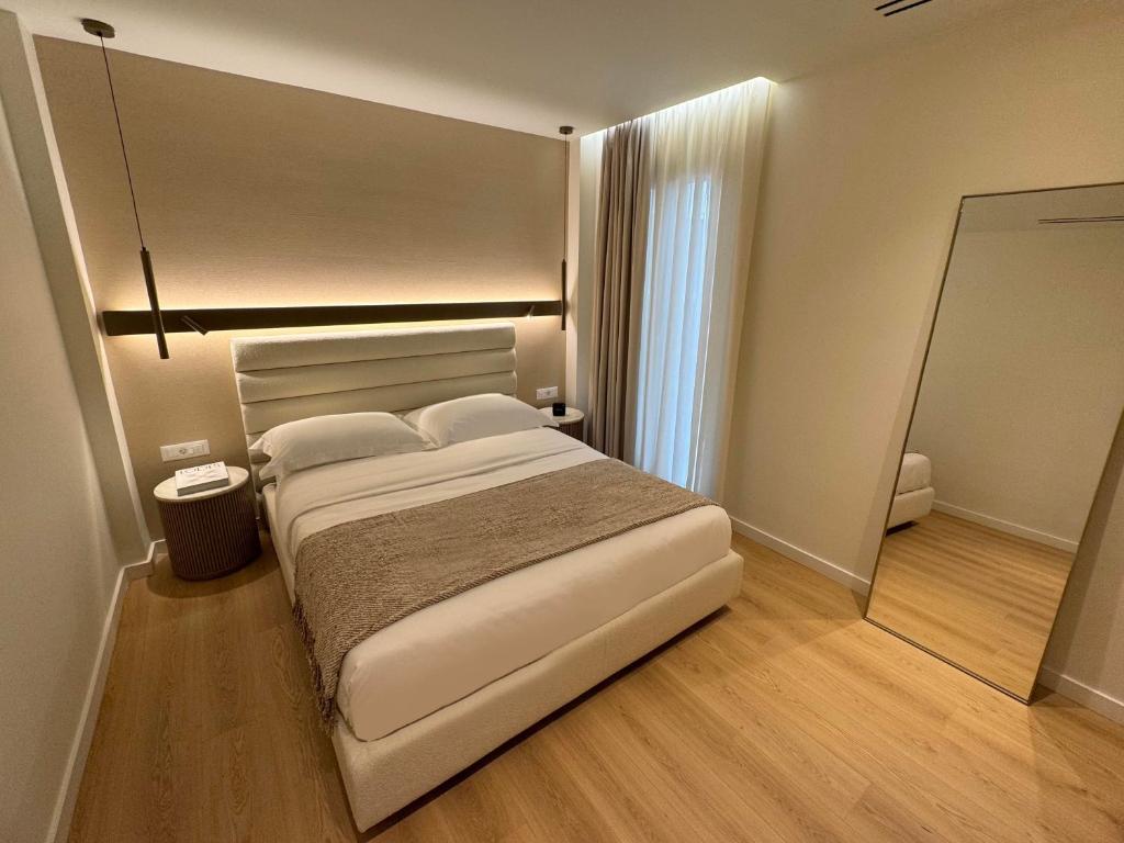 Luxury White Tower Suites - Resim 31