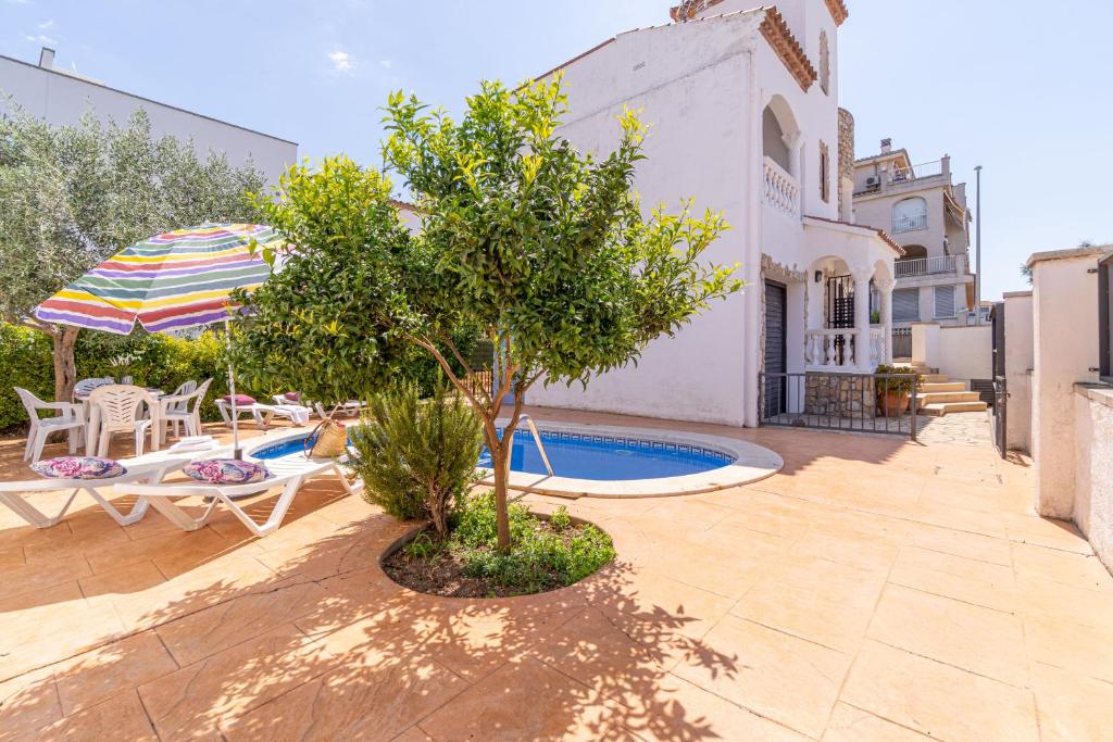 Apart-rent Casa Sant Maurici 0191 con piscina privada