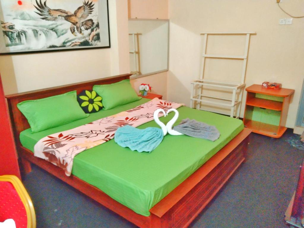 Hotel Kingland - Habitación Doble Deluxe (2 Adultos + 1 Niño)