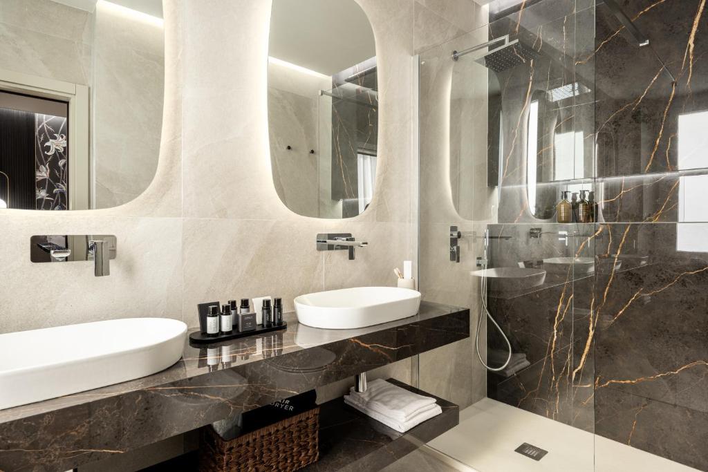 Aramis Deluxe Rooms - 2