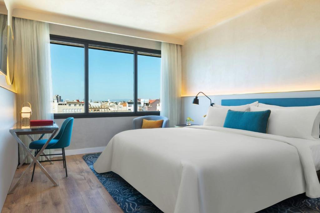Renaissance Barcelona Hotel - Resim 7