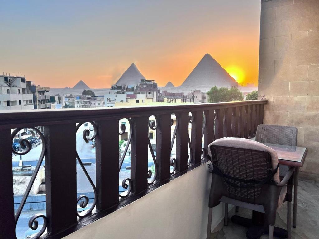 Flower Pyramids Inn - 1