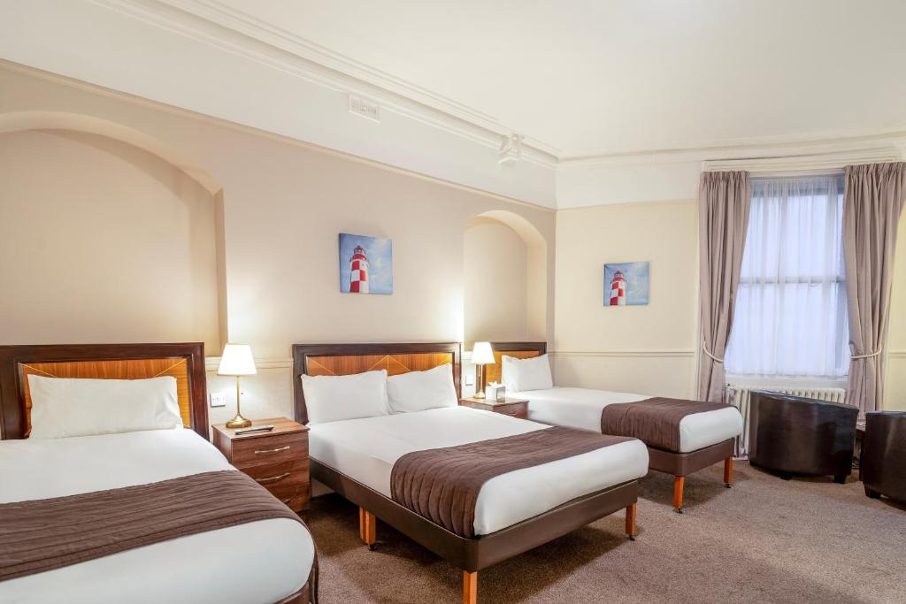 
Family Room with Sea View
