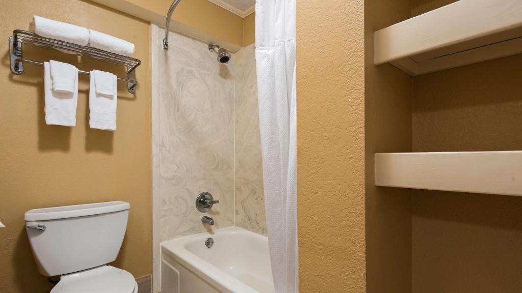 SureStay Plus by Best Western Covington - Habitación King - Primer Piso/No Fumadores