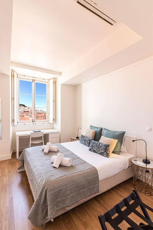 Classic, Modern Comfort in the Center of Lisbon